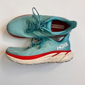 HOKA Women's Clifton 8